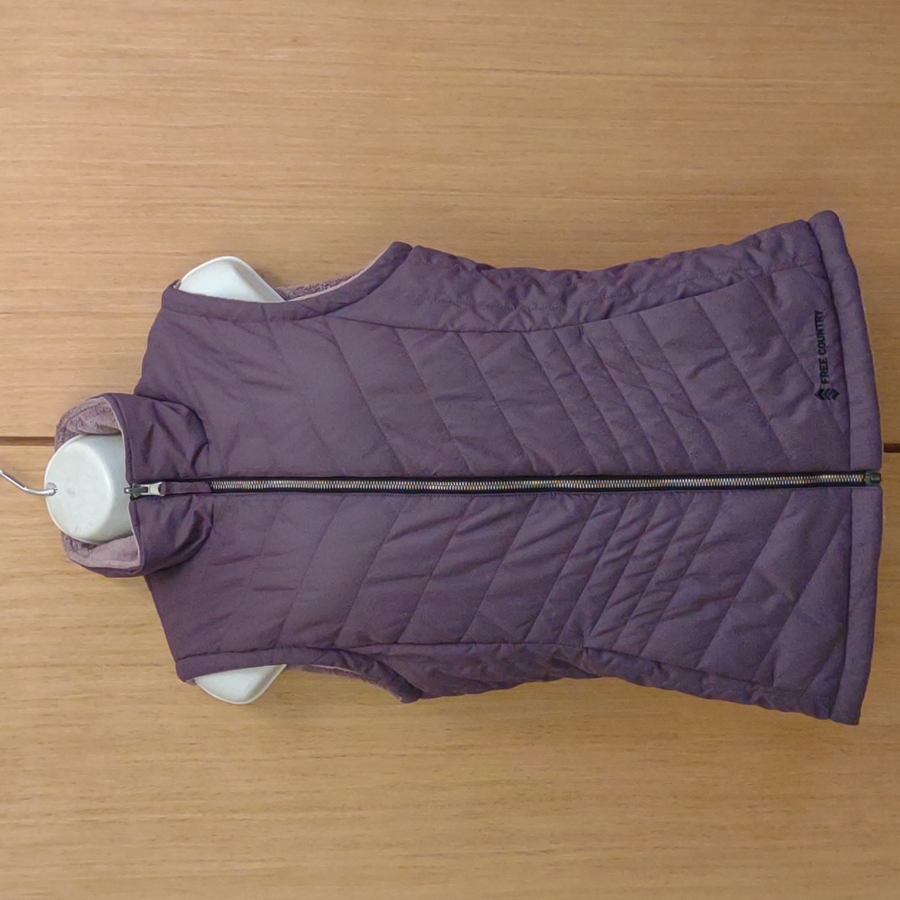 NWOT Free Country SZ S Quilted Purple Reversible Vest.